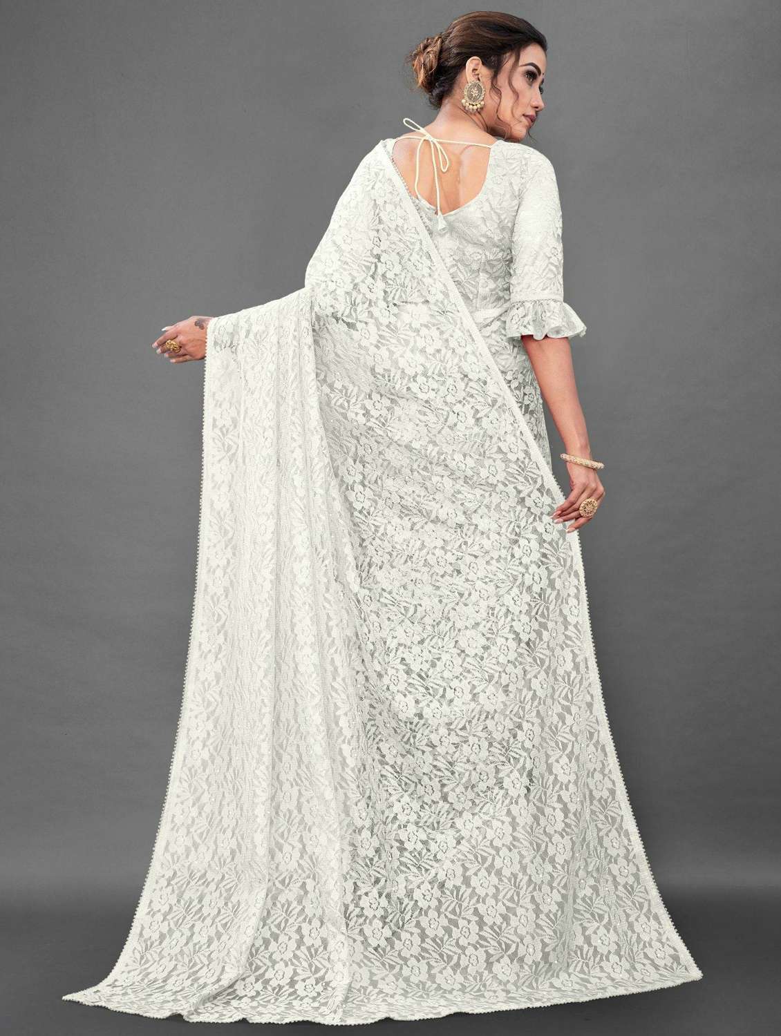 women self design plain saree with blouse - 22065975 -  Standard Image - 2