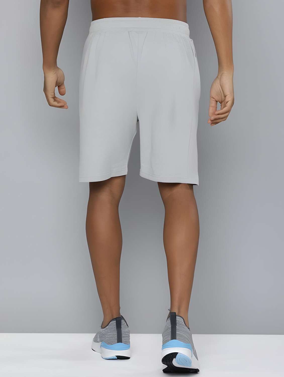men solid mid rise regular fit shorts - 22066003 - Standard Image - 2