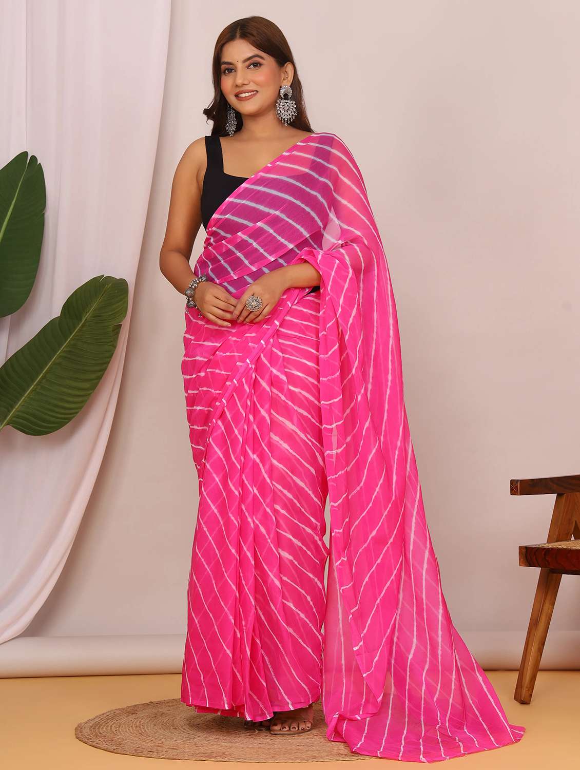 women leheriya printed saree
