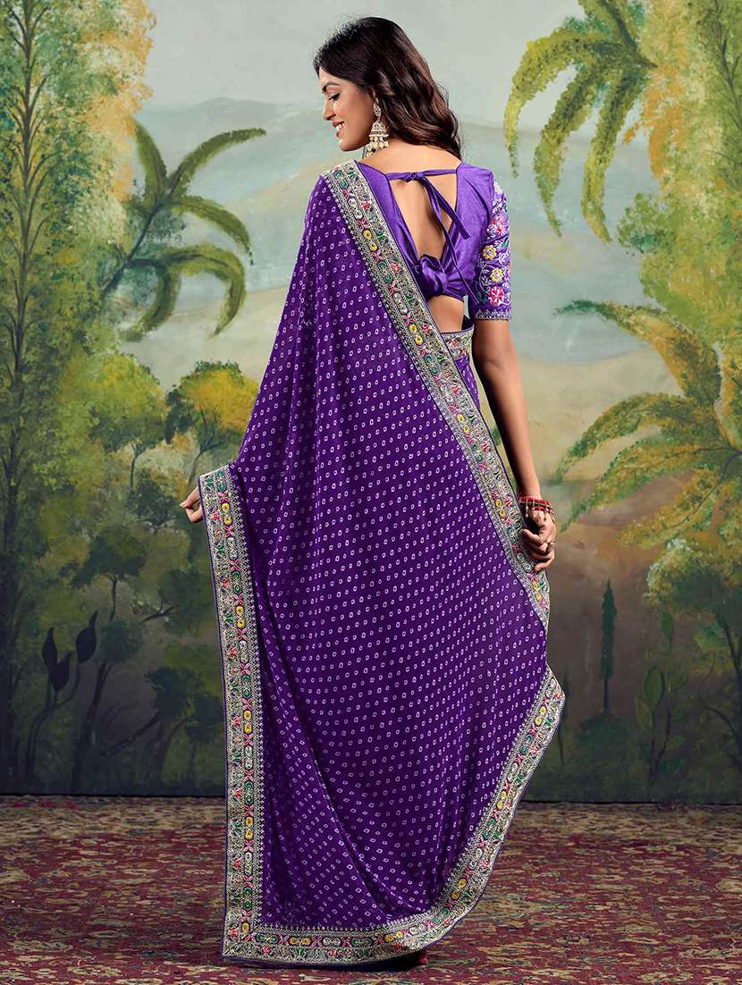 women bandhani printed bordered saree with blouse - 22066049 - Standard Image - 2