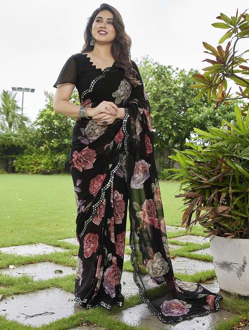 women floral printed saree with blouse - 22066102 - Standard Image - 0