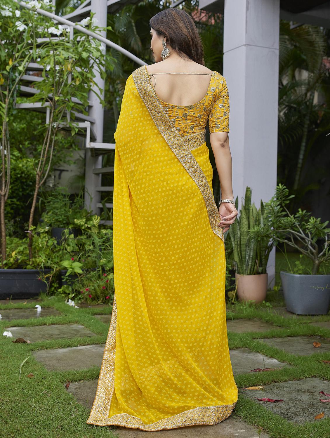 women bandhani printed bordered saree with blouse - 22066107 - Standard Image - 2