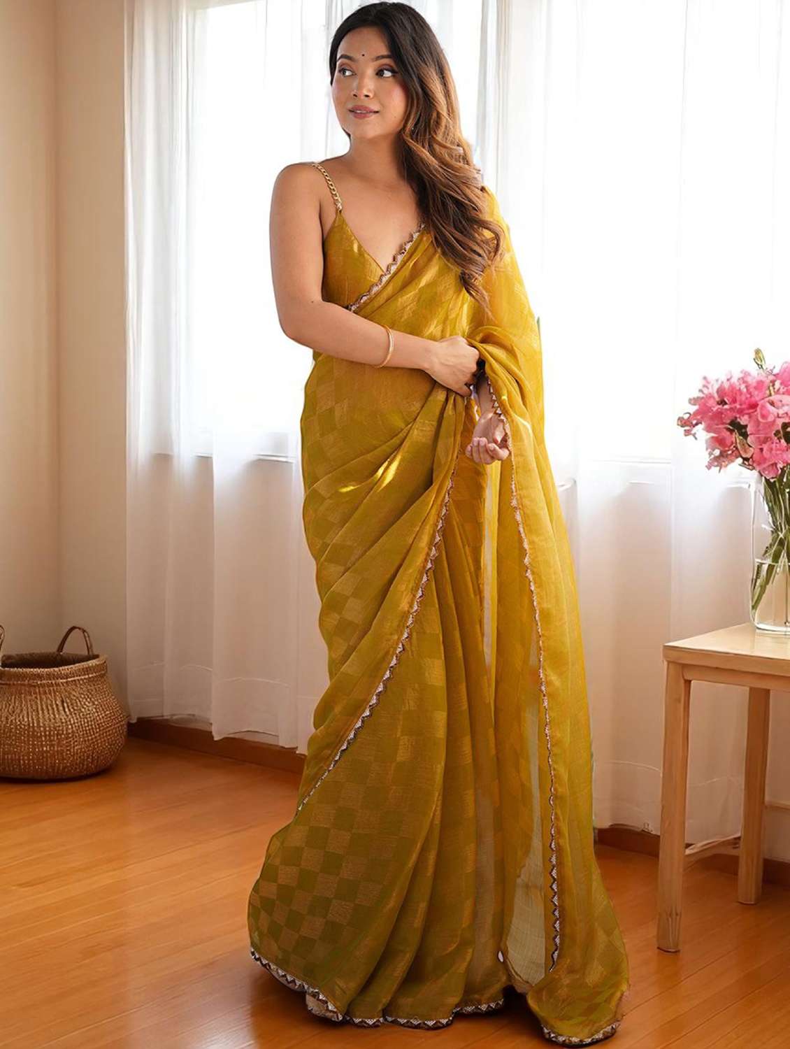 women checkered embellished bordered saree with blouse - 22066196 -  Zoom Image - 0