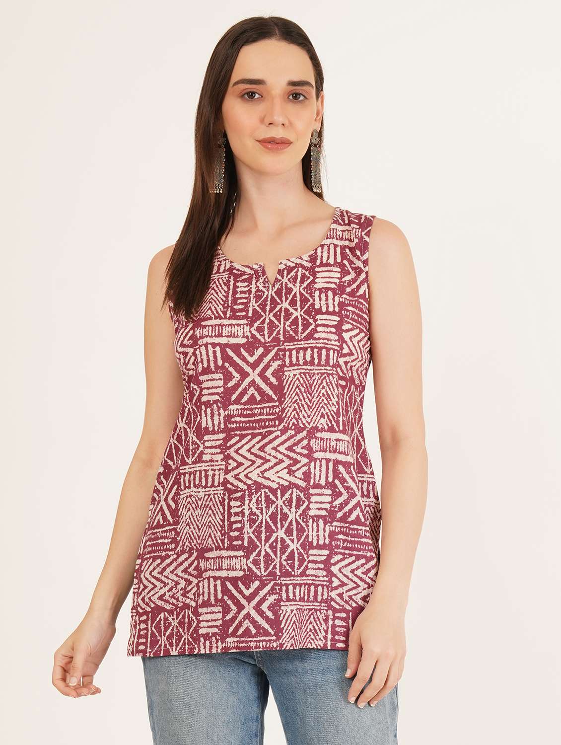 women printed sleeveless straight kurti