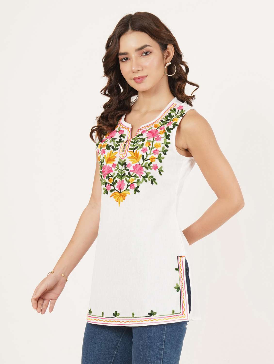 women solid wiith work sleeveless straight kurti - 22066258 - Standard Image - 2