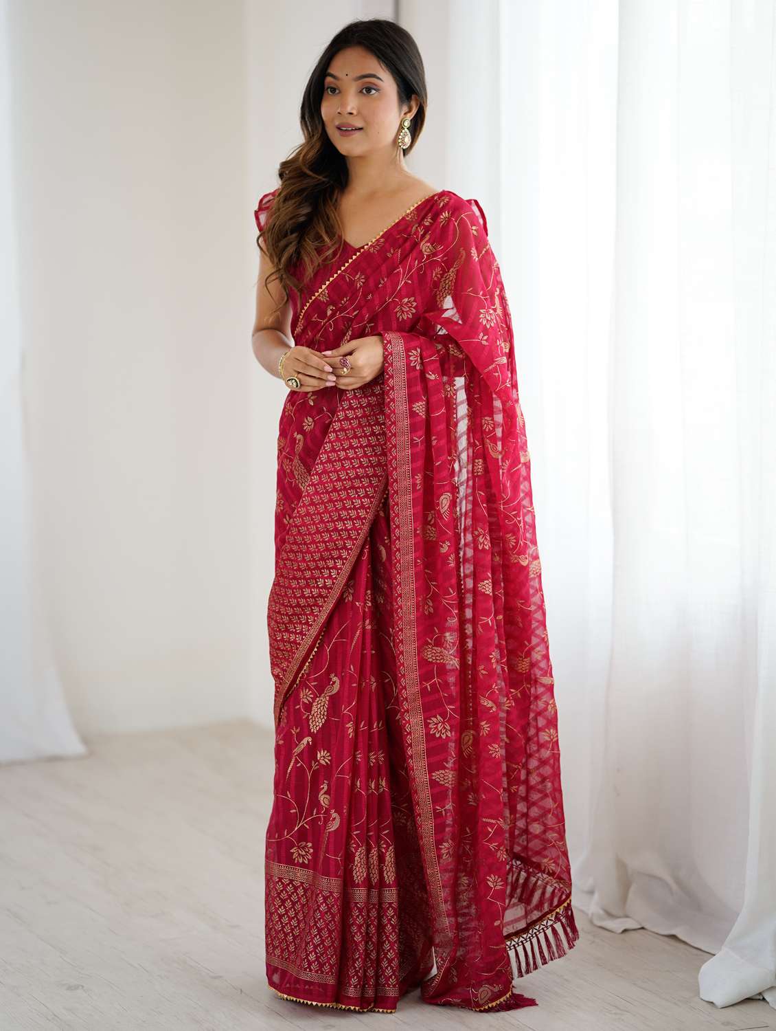 women printed casual wear saree with blouse