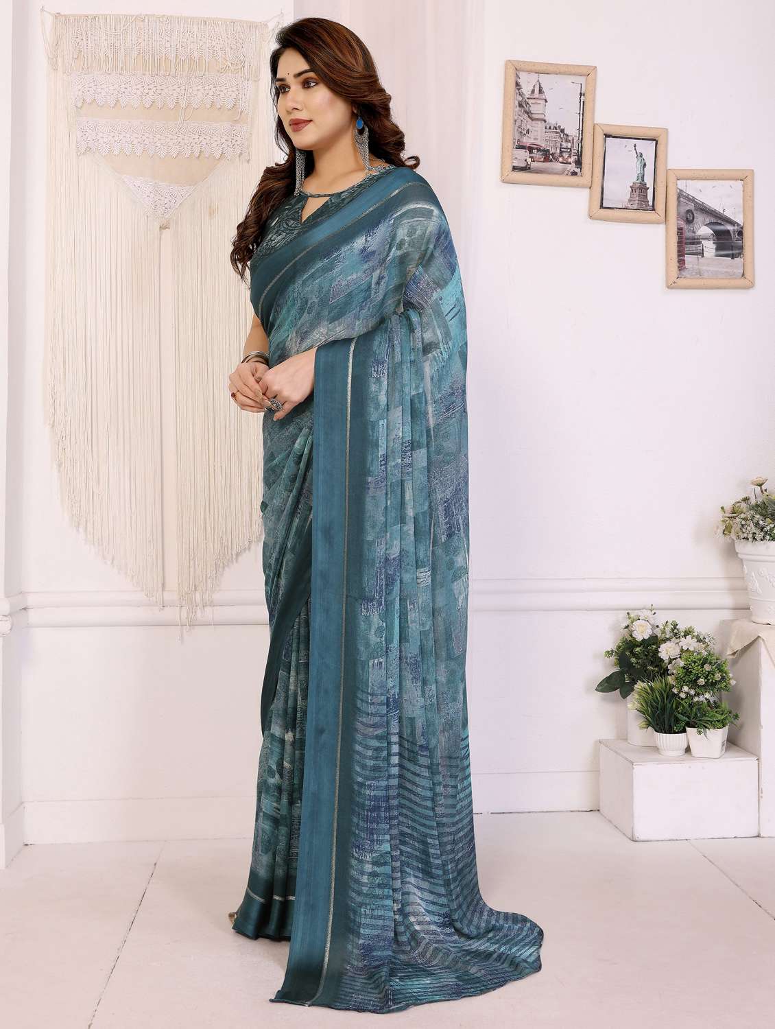 women printed casual wear saree with blouse - 22066357 -  Standard Image - 2