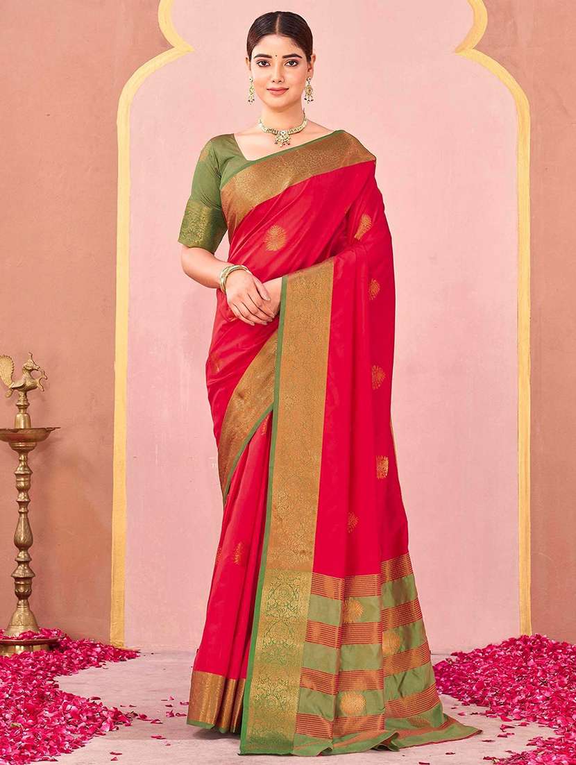 women self design banarasi saree with blouse