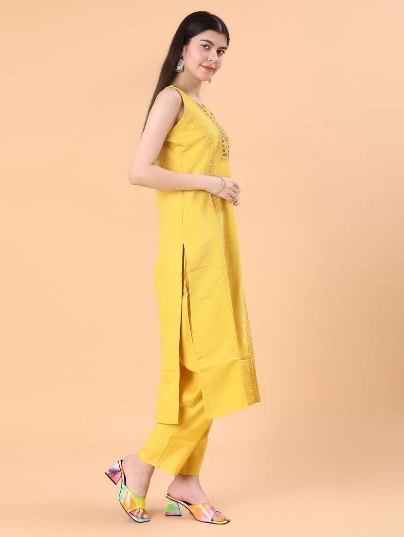 women embroidered sleeveless kurta and pant with dupatta - 22066426 -  Standard Image - 2