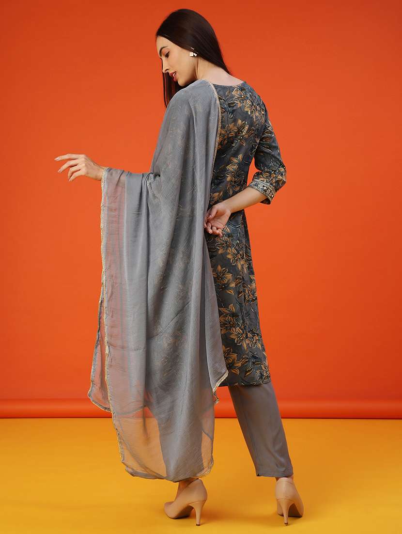 women three quarter sleeve kurta and pant with dupatta - 22067457 -  Standard Image - 2