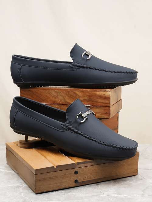 men slip on horsebit loafer - 22067534 -  Standard Image - 0