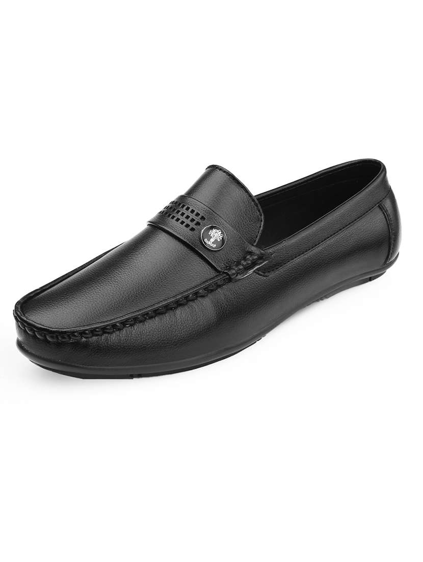 men solid slip on loafer
