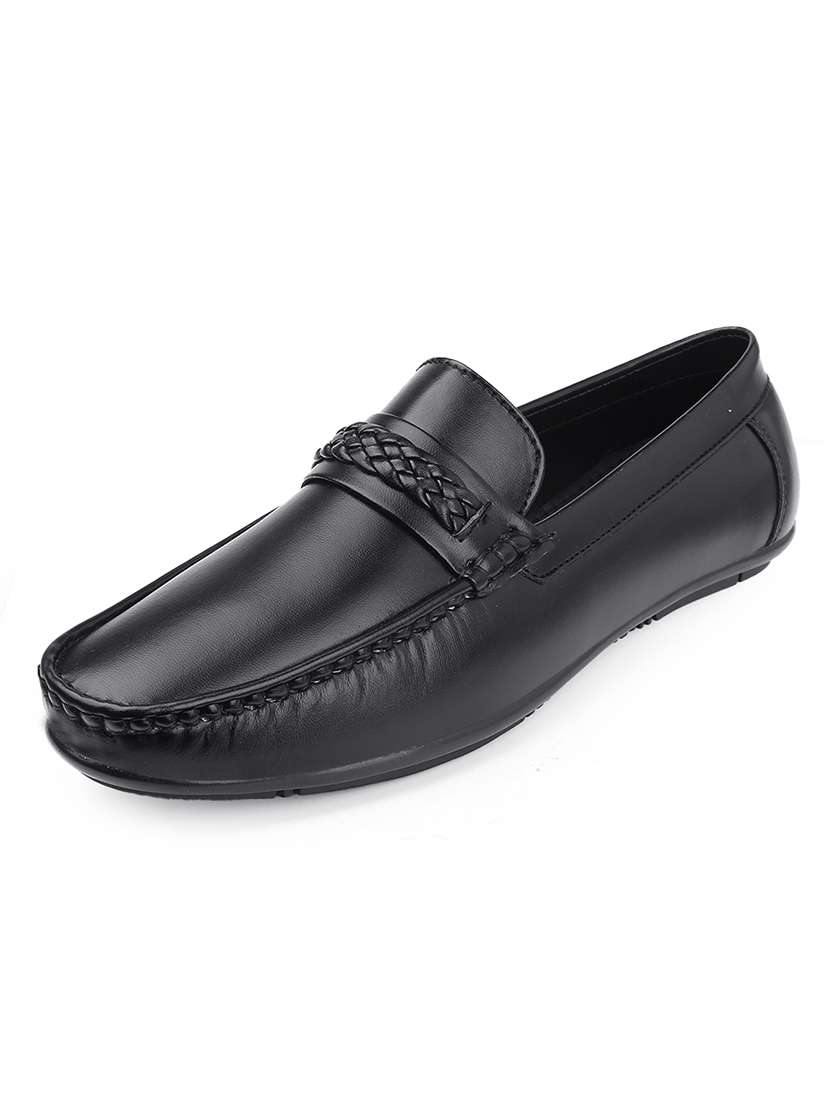men solid slip on loafer - 22067552 - Standard Image - 2