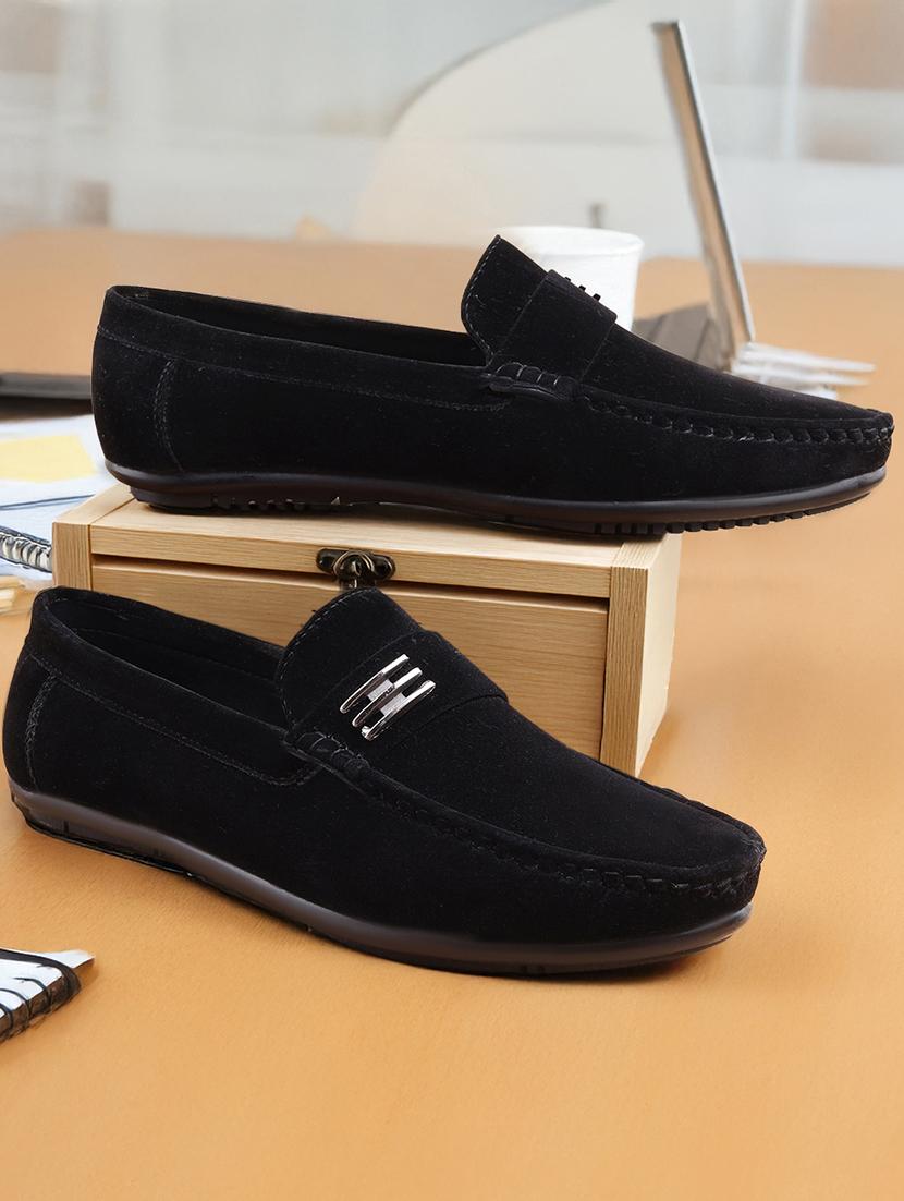 men solid slip on loafer - 22067553 -  Zoom Image - 0