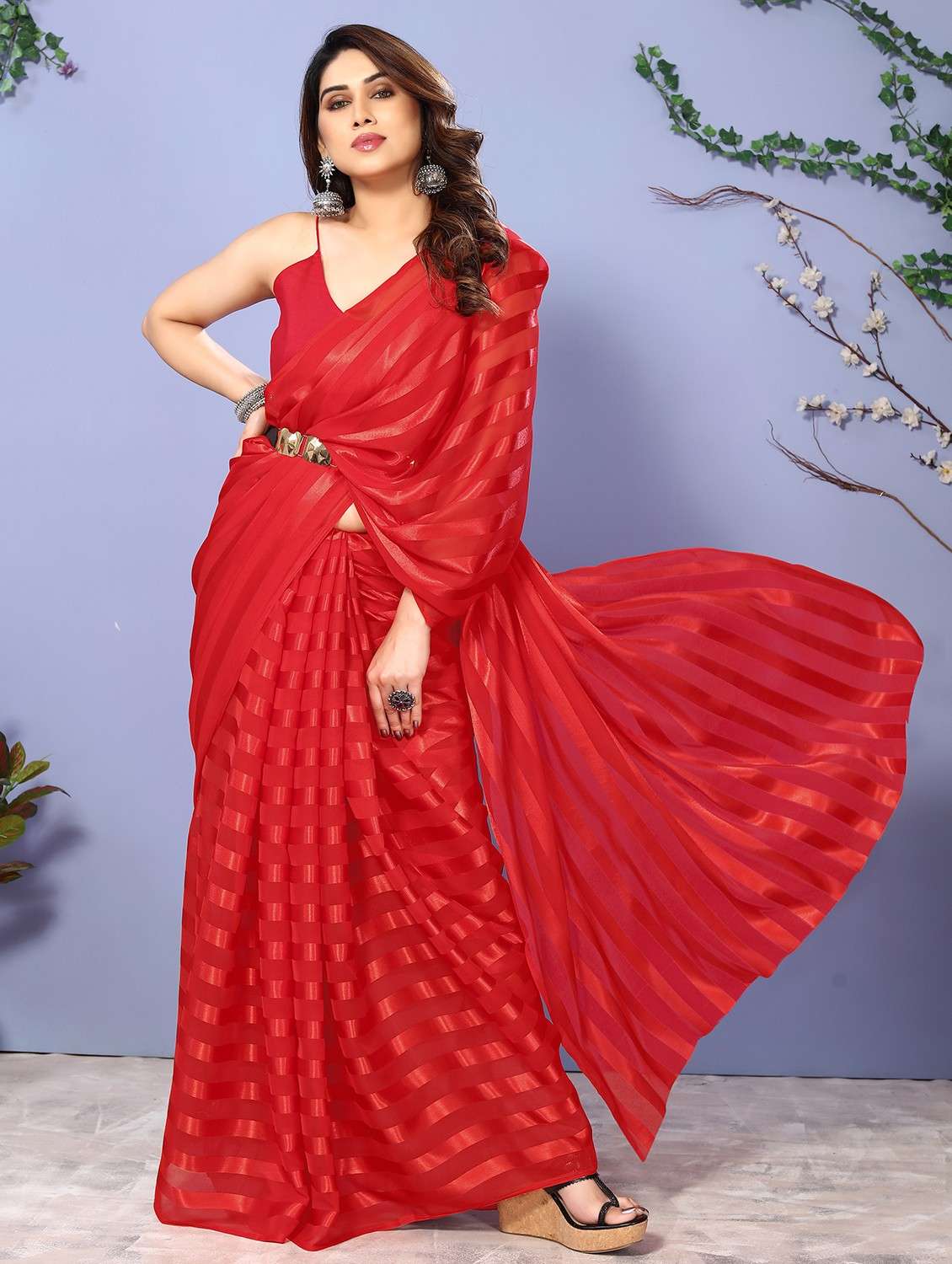 women striped plain saree with blouse - 22068153 -  Standard Image - 2