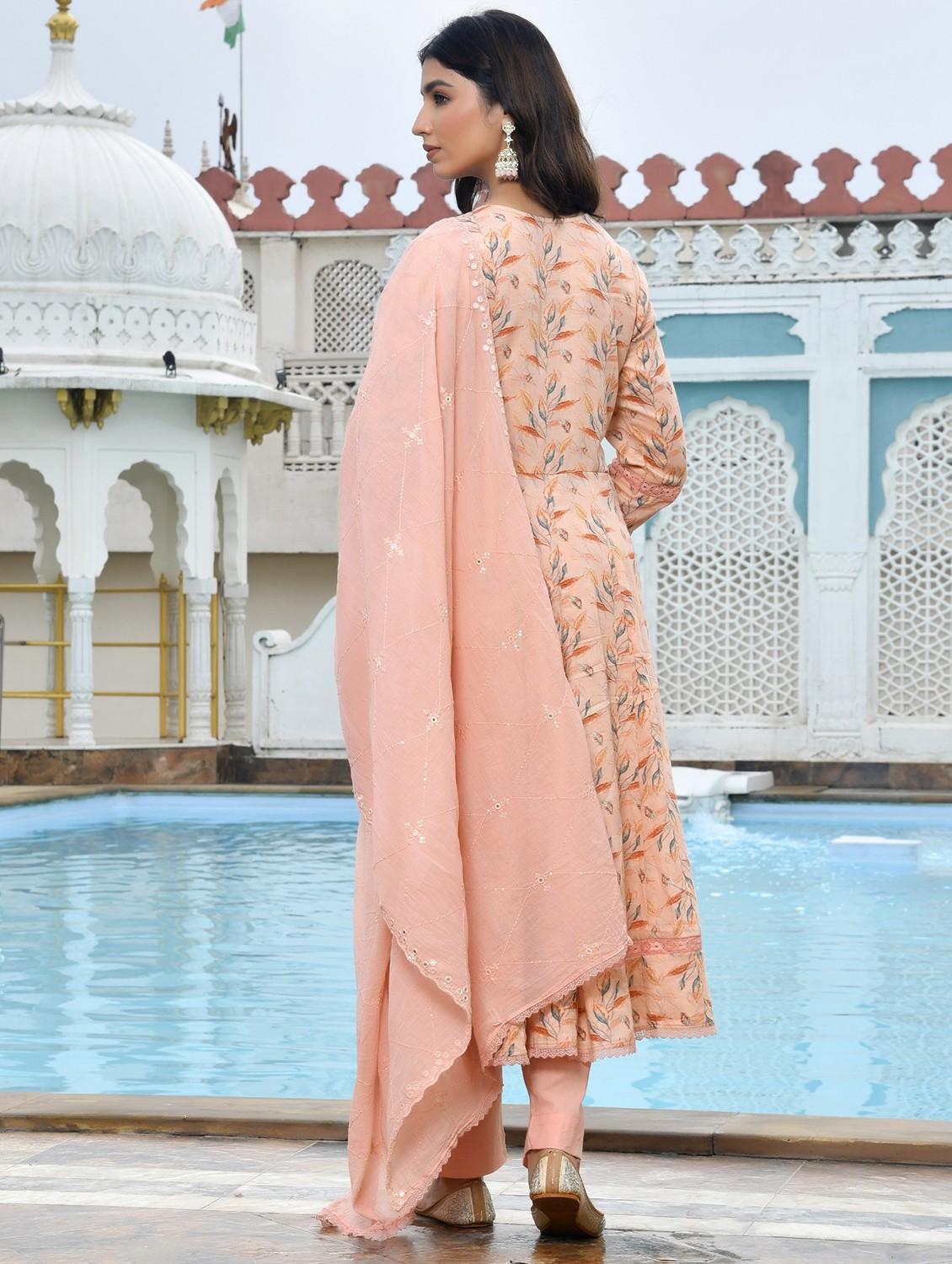 women three quarter sleeve kurta pant with dupatta set - 22068457 - Standard Image - 2