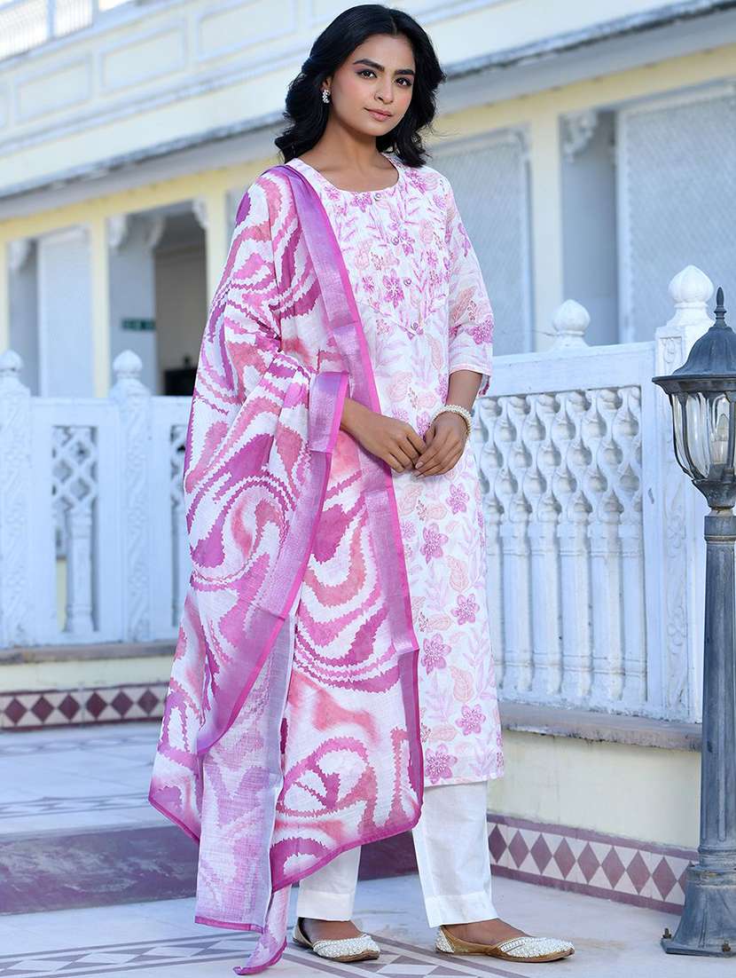 women three quarter sleeve kurta pant with dupatta set - 22068471 -  Standard Image - 2
