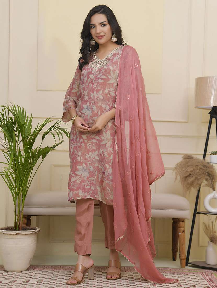 women three quarter sleeve kurta pant with dupatta set - 22068505 - Standard Image - 2