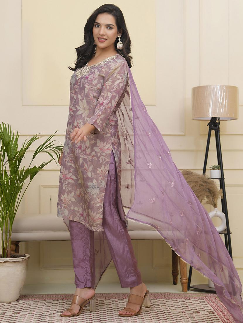 women three quarter sleeve kurta pant with dupatta set - 22068506 - Standard Image - 2