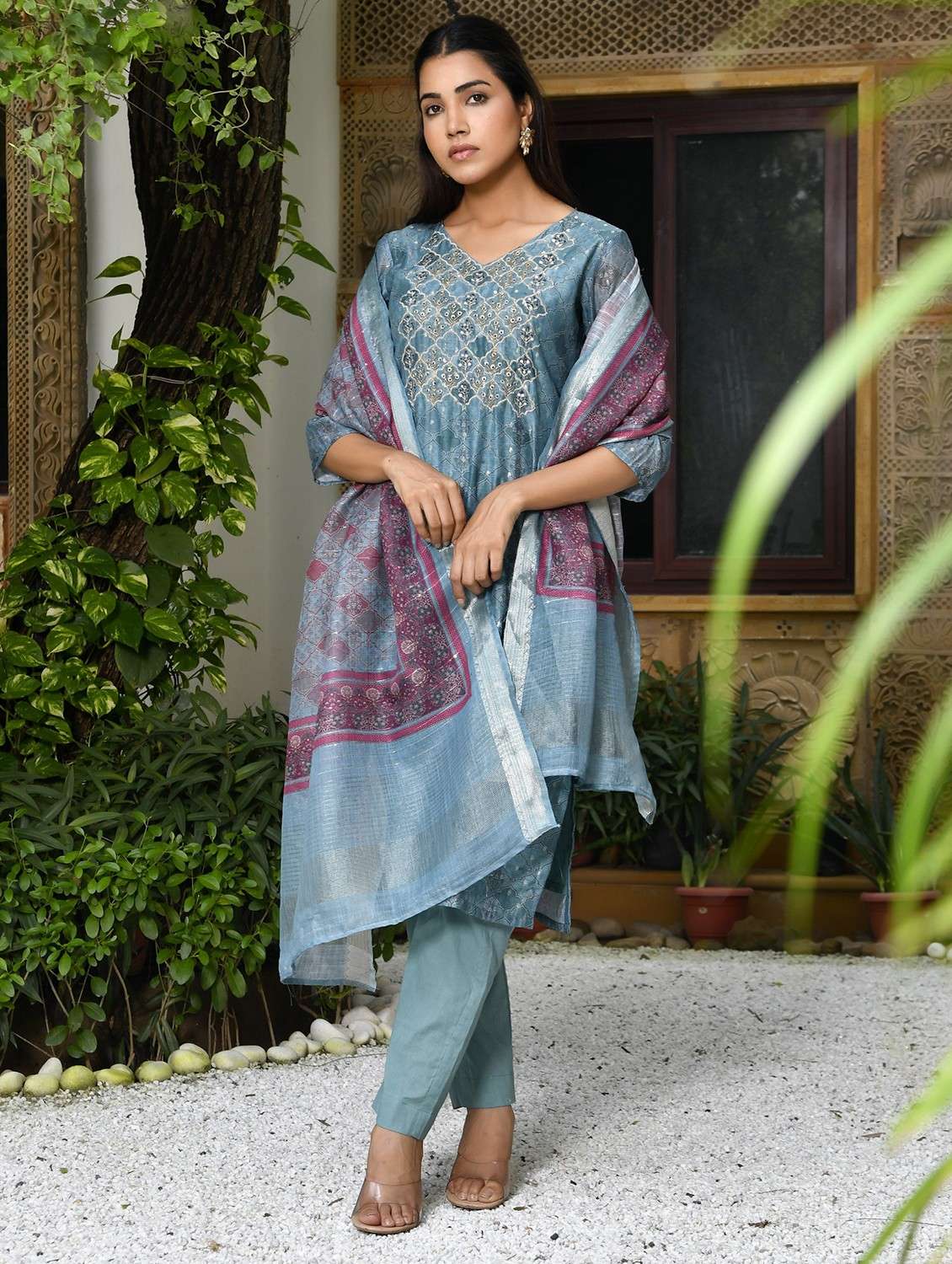 women three quarter sleeve kurta pant with dupatta set - 22068510 -  Standard Image - 2