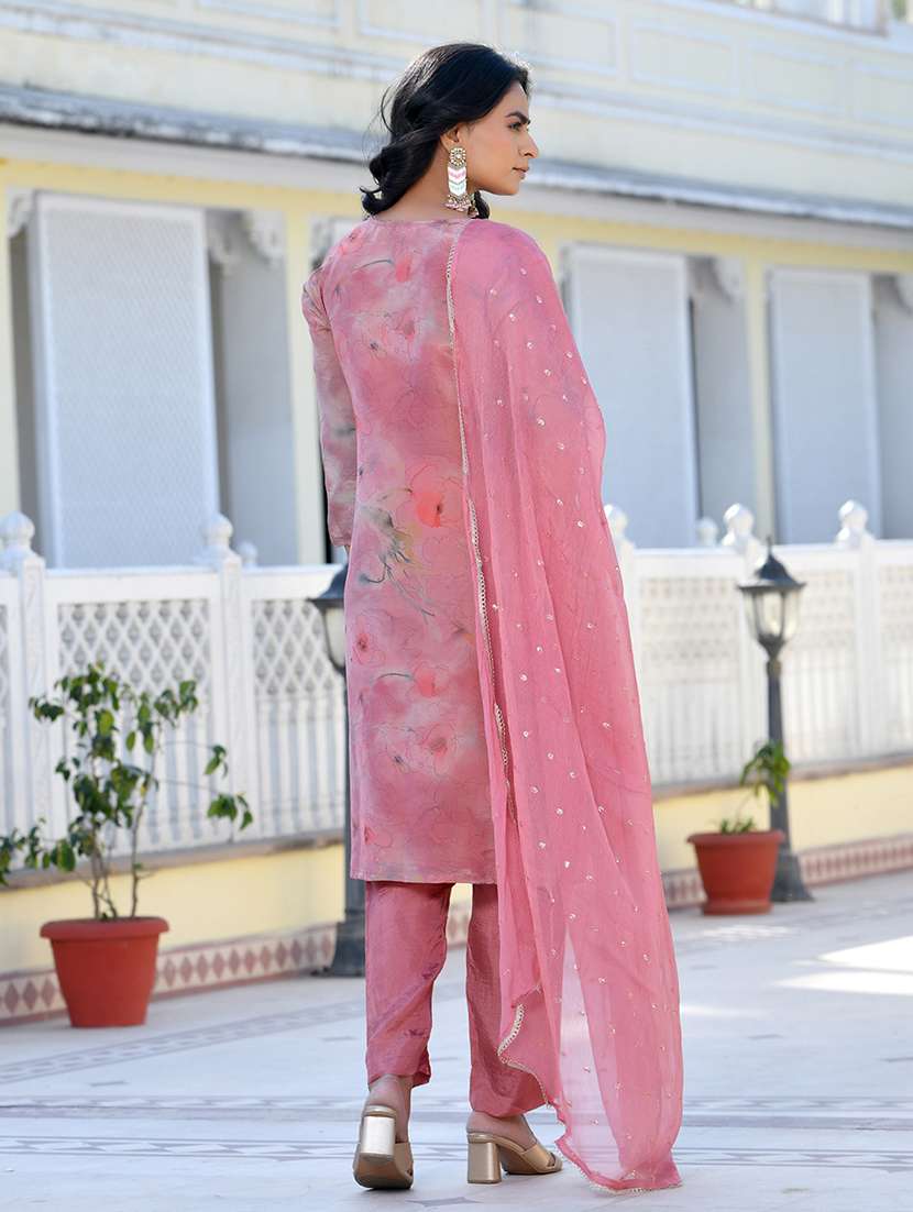 women three quarter sleeve kurta pant with dupatta set - 22068514 - Standard Image - 2