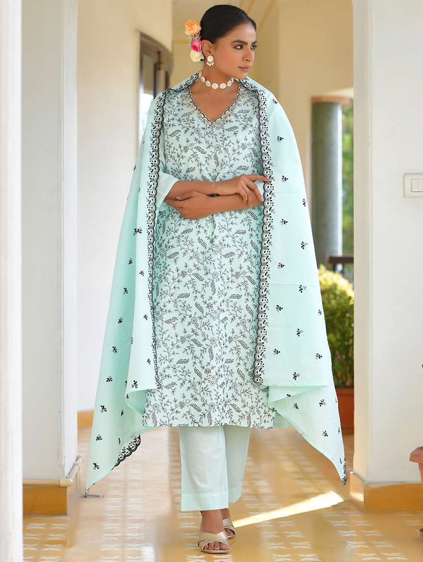 women three quarter sleeve kurta pant with dupatta set - 22068523 - Standard Image - 2
