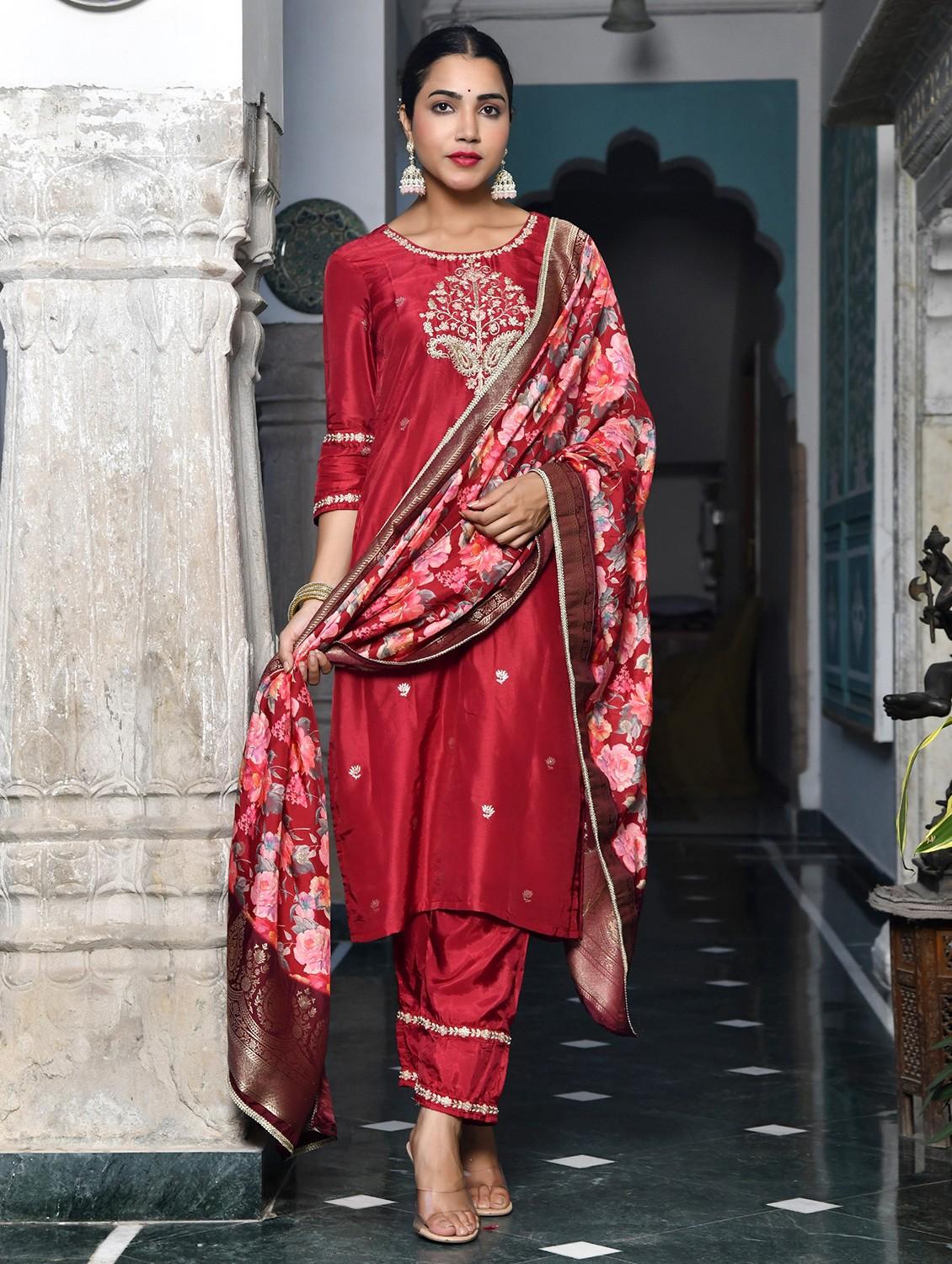 women three quarter sleeve kurta pant with dupatta set - 22068535 - Standard Image - 2