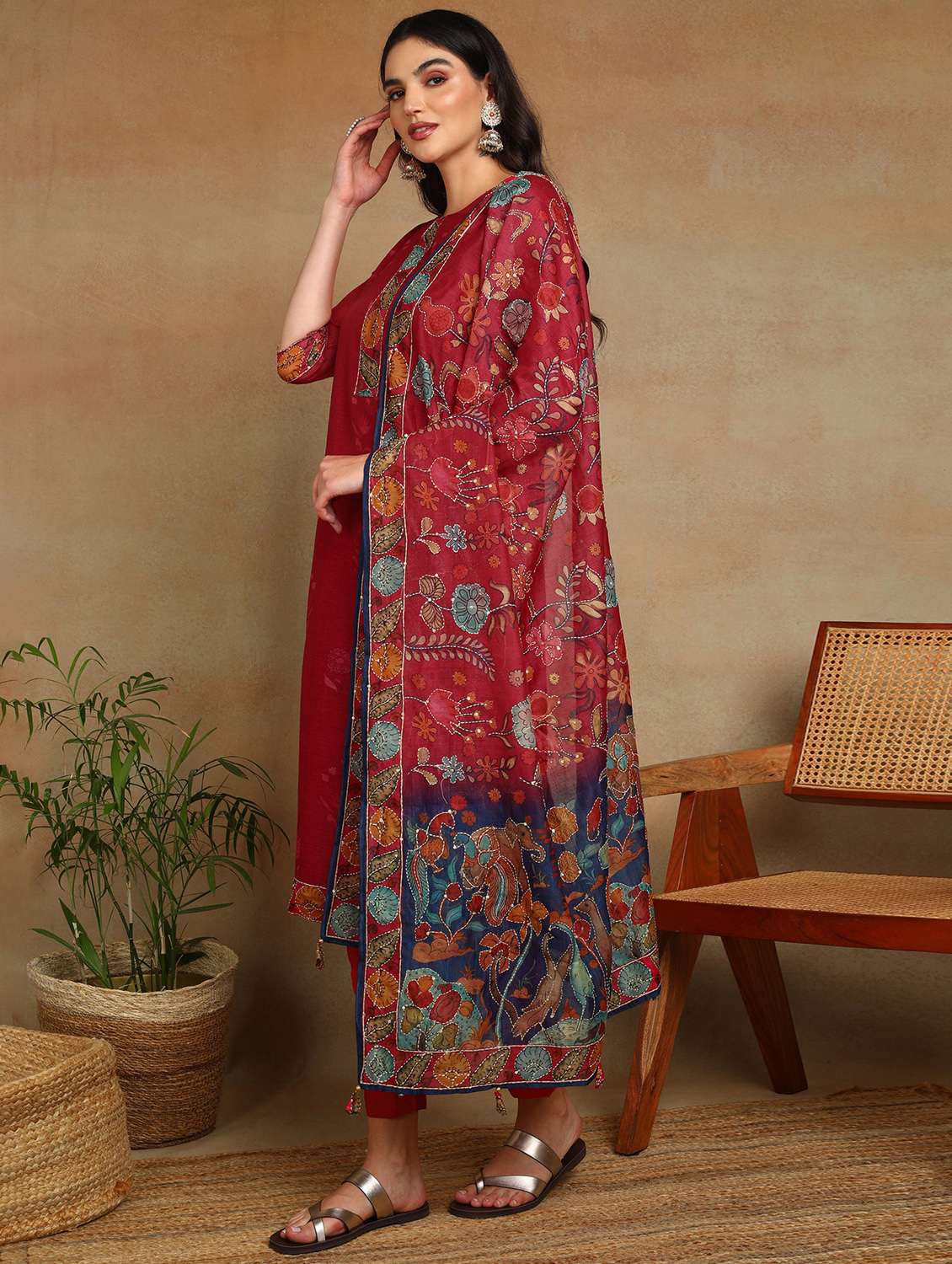 women three quarter sleeve kurta pant with dupatta set - 22068565 - Standard Image - 2