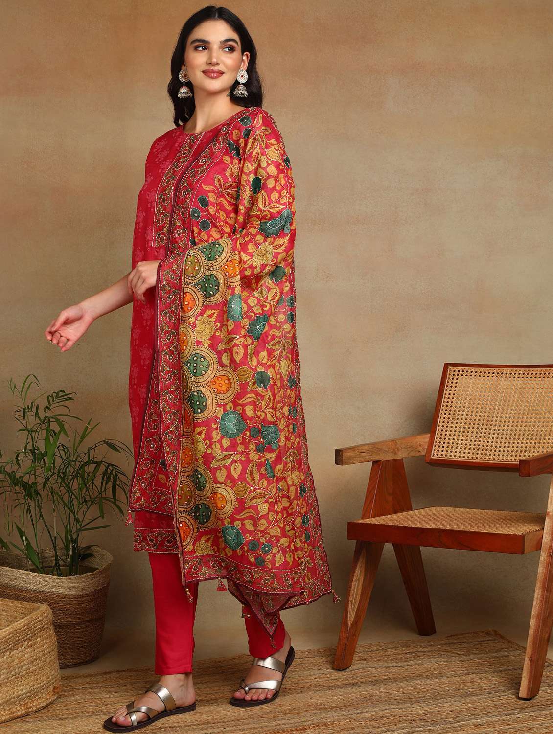 women three quarter sleeve kurta pant with dupatta set - 22068566 - Standard Image - 2