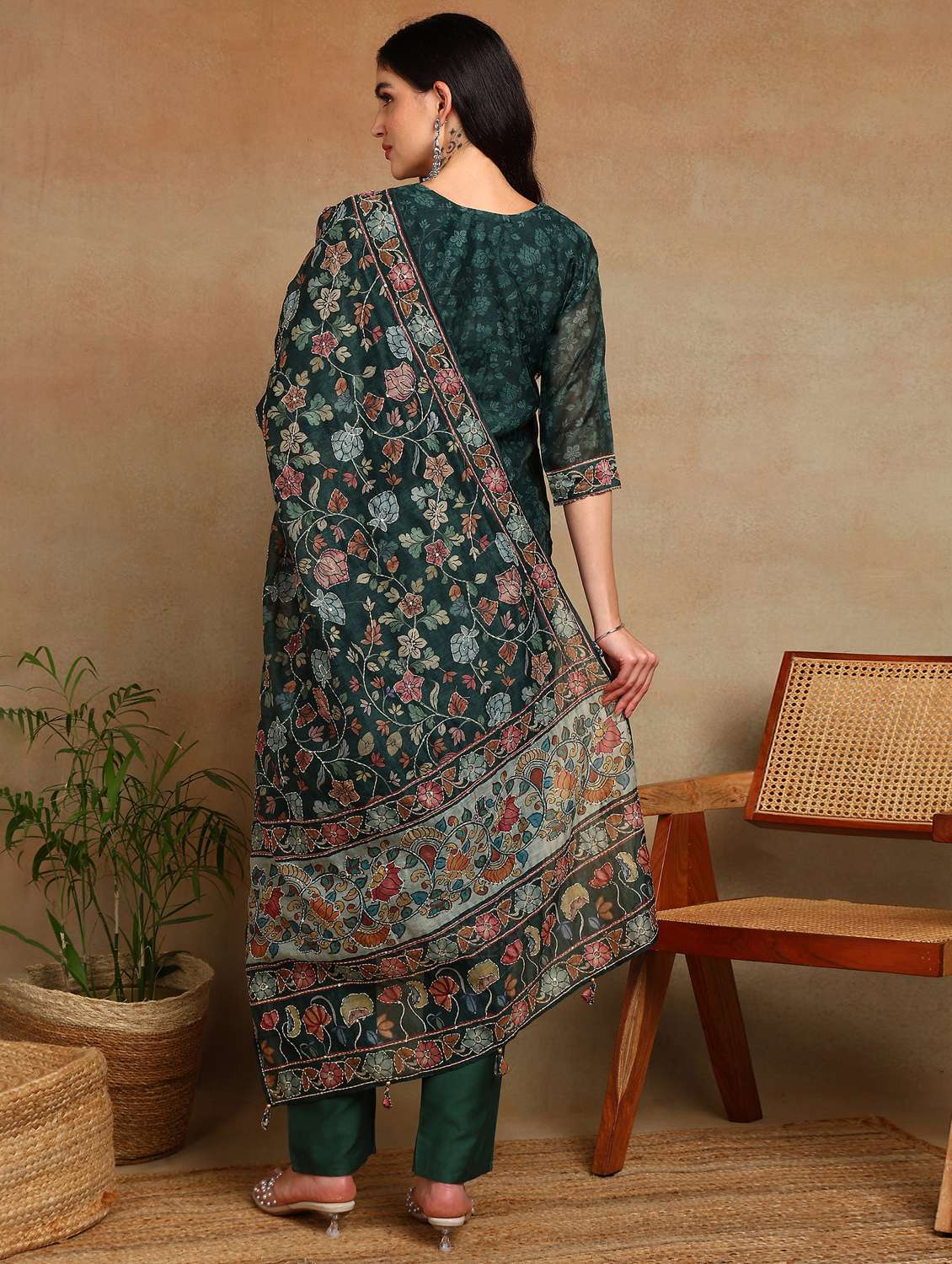 women three quarter sleeve kurta pant with dupatta set - 22068568 - Standard Image - 2