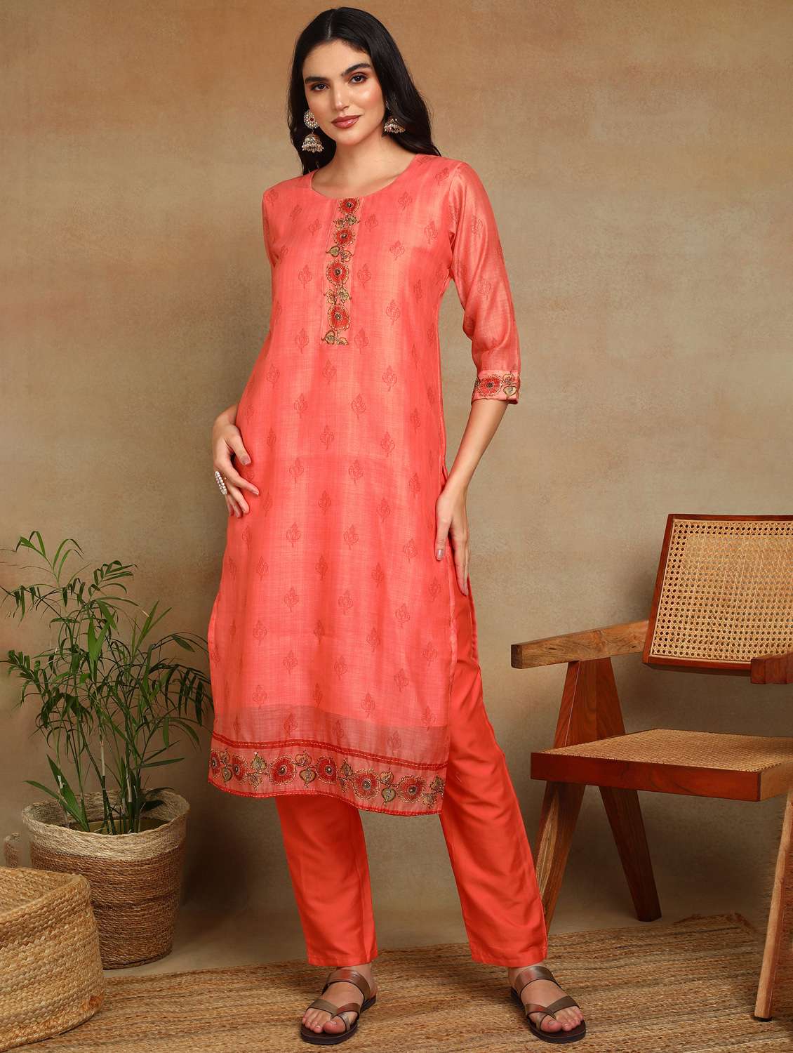 women three quarter sleeve kurta pant with dupatta set - 22068573 - Standard Image - 2