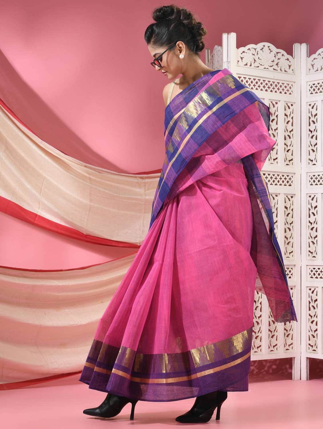 women self design handloom saree - 22068610 -  Standard Image - 2