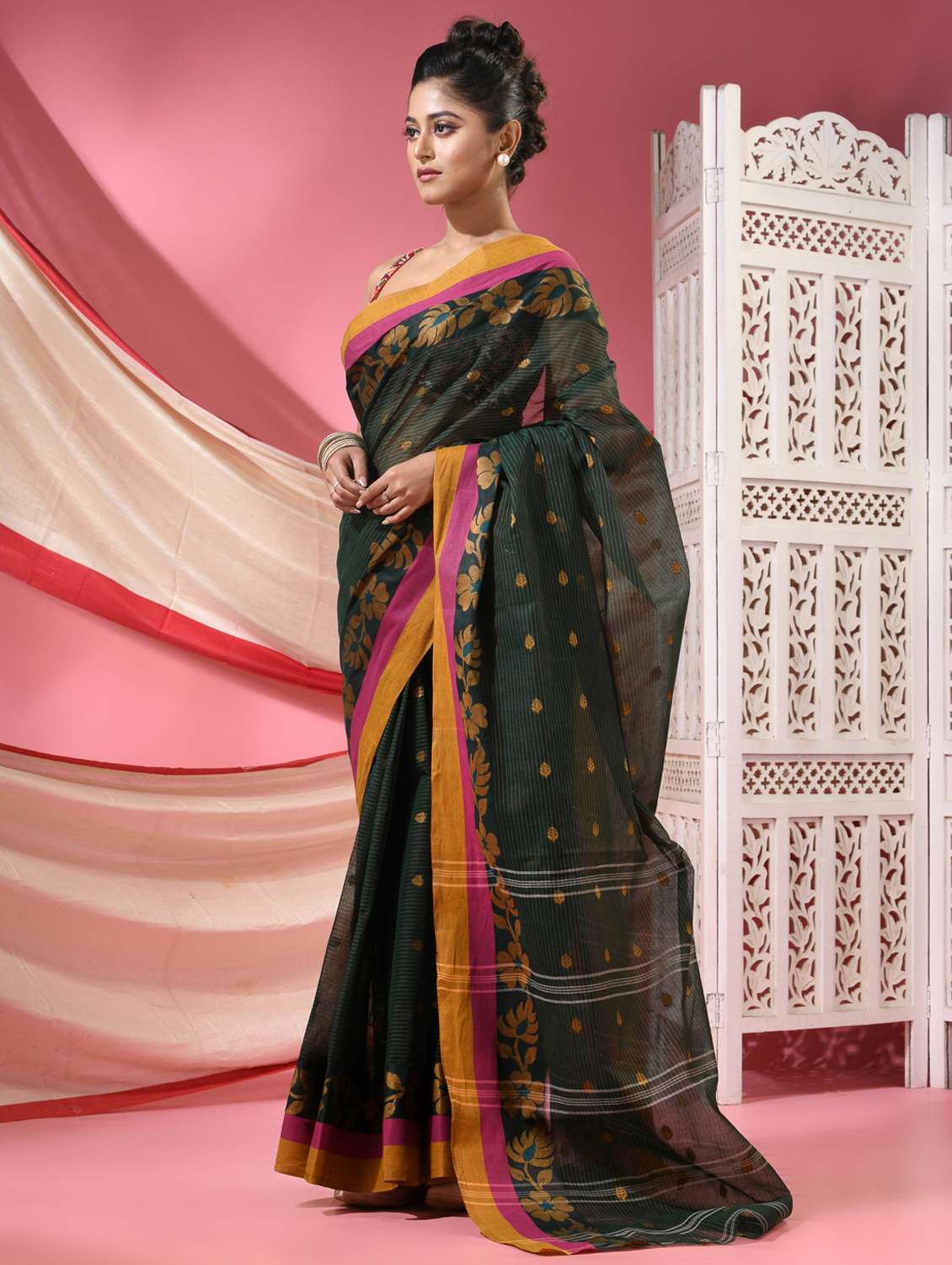 women self design handloom saree - 22068630 -  Standard Image - 2