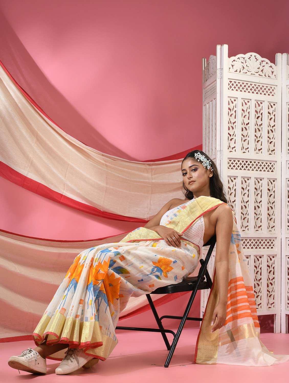 women floral handloom saree with blouse - 22068643 -  Standard Image - 2