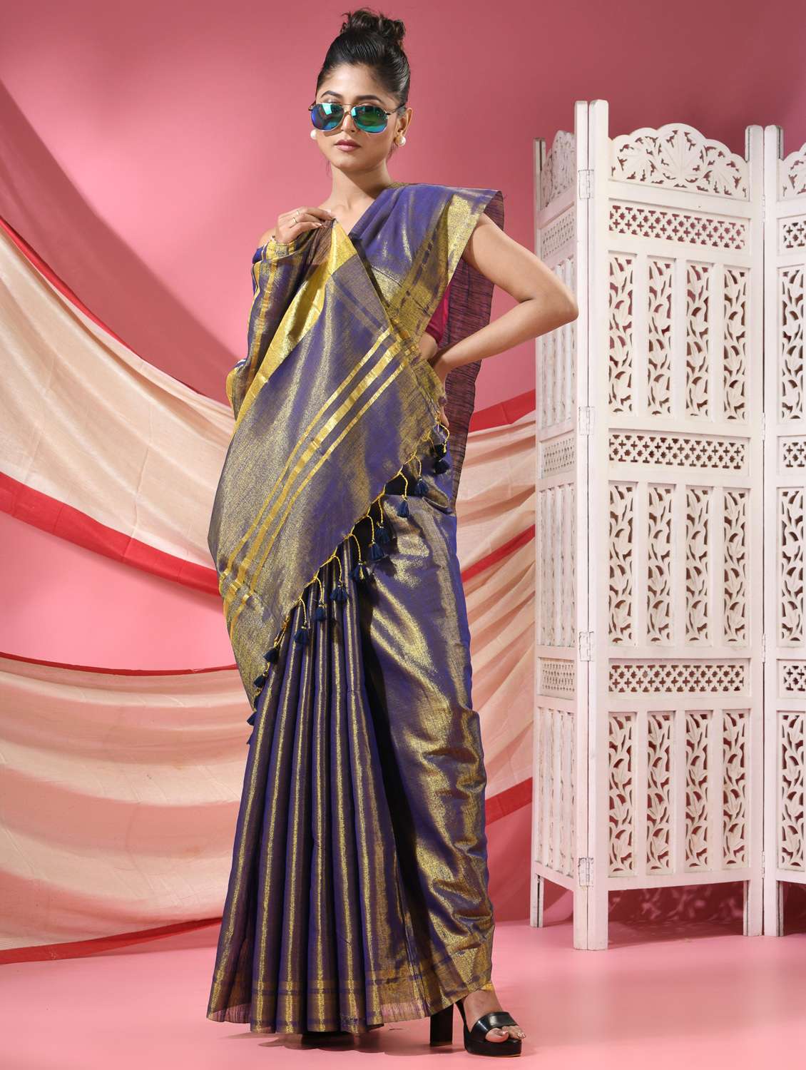 women solid tussar silk saree with blouse