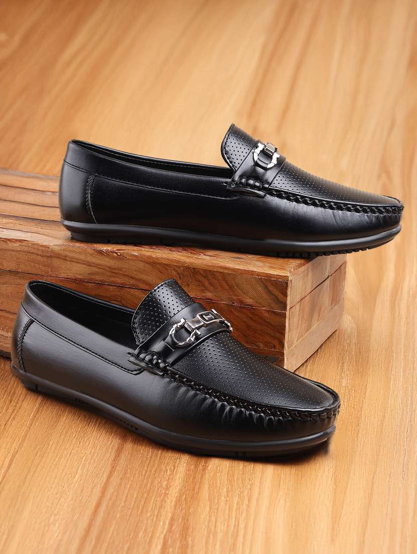 men black slip on loafer