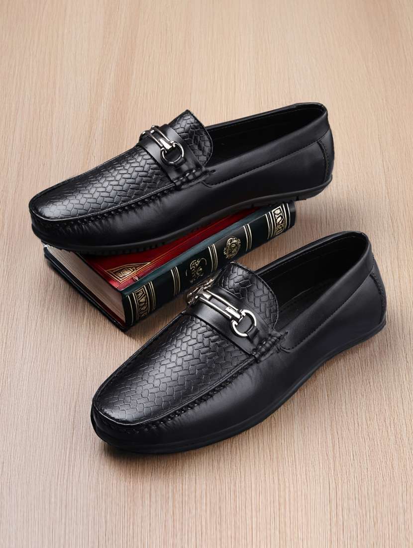 men black slip on loafer