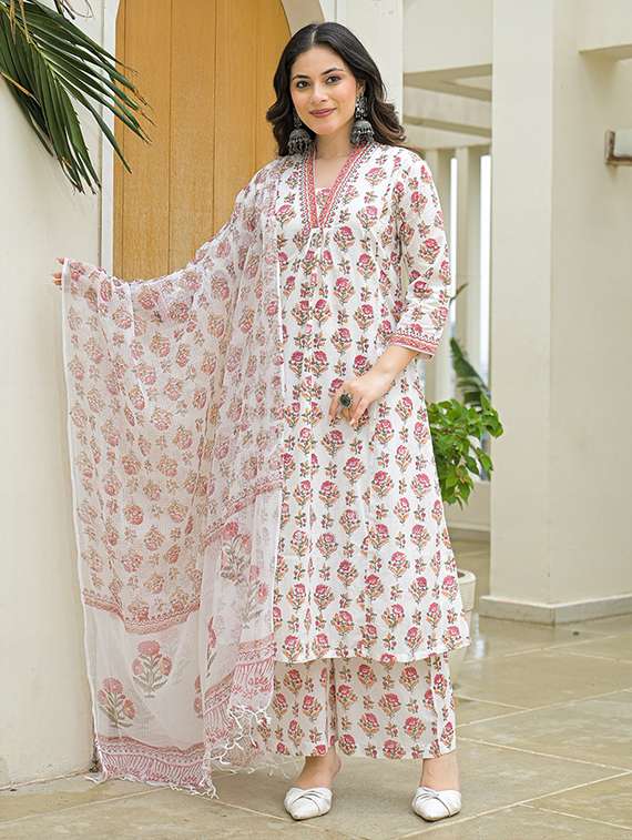 women floral three quarter sleeve kurta pant with dupatta set - 22069206 -  Standard Image - 2