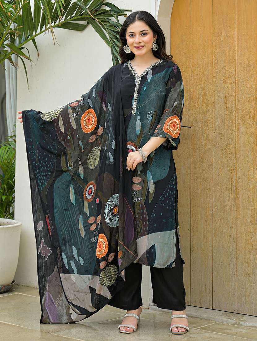 women printed three quarter sleeve kurta pant with dupatta set