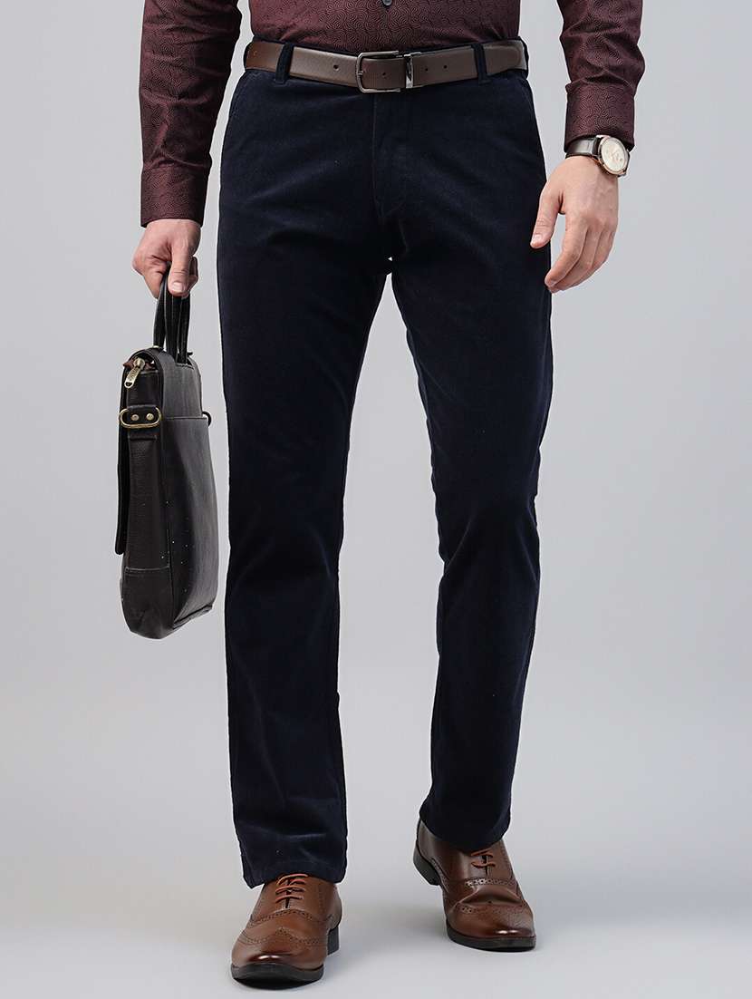 men solid mid rise flat front trouser