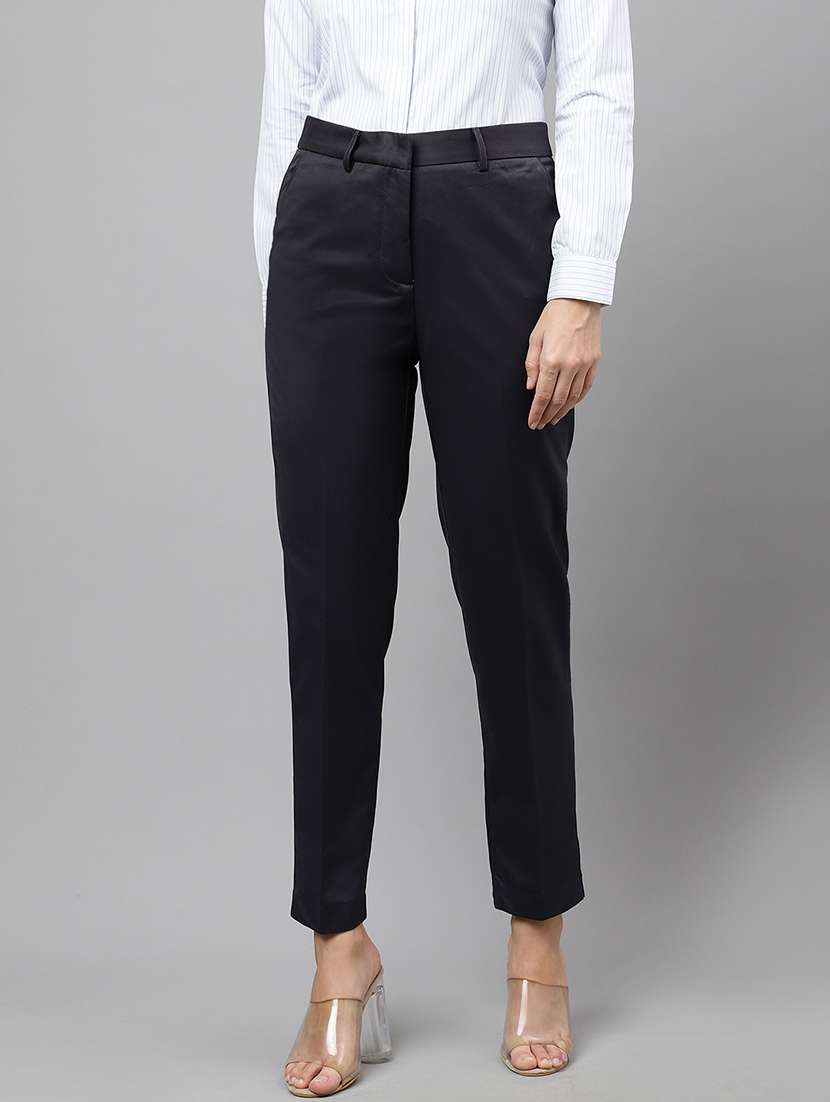 women solid mid rise cigarette pants