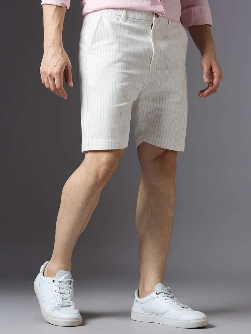 men self design mid rise regular fit shorts - 22069688 - Standard Image - 2