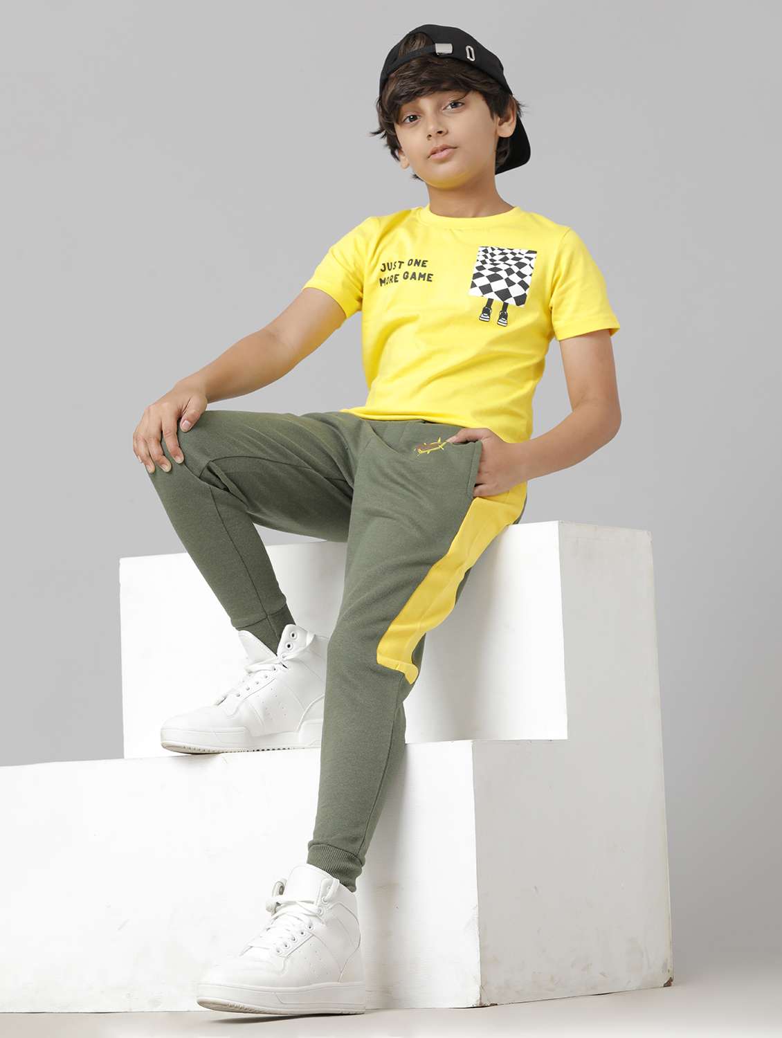 boys tapered mid rise regular fit jogger - 22070664 -  Standard Image - 2