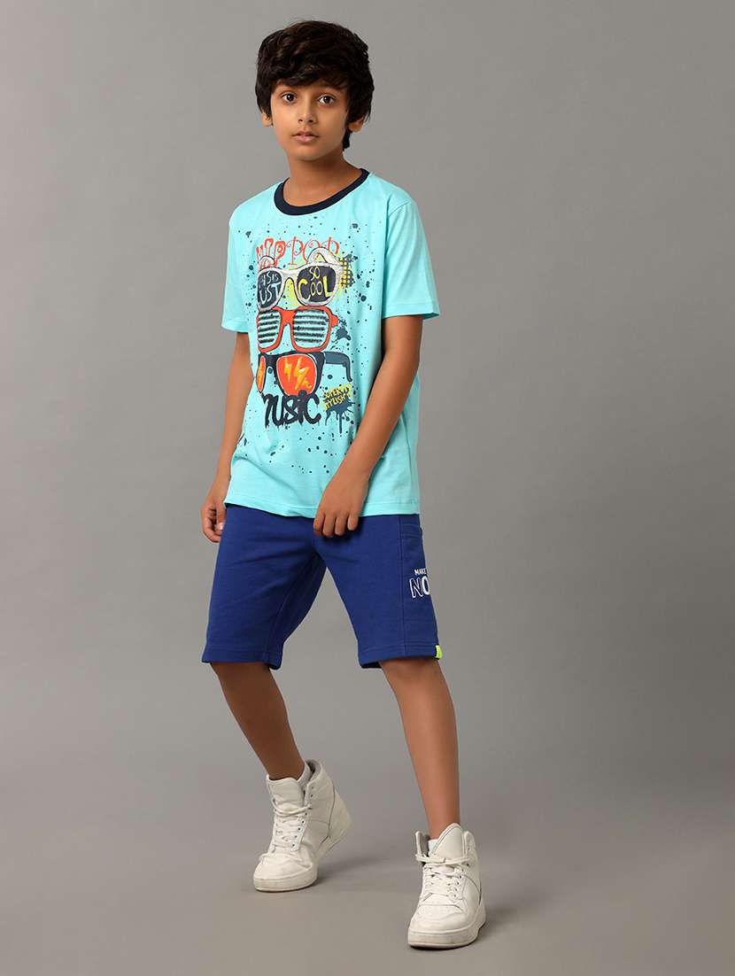 boys solid mid rise regular fit shorts  - 22070872 -  Standard Image - 2