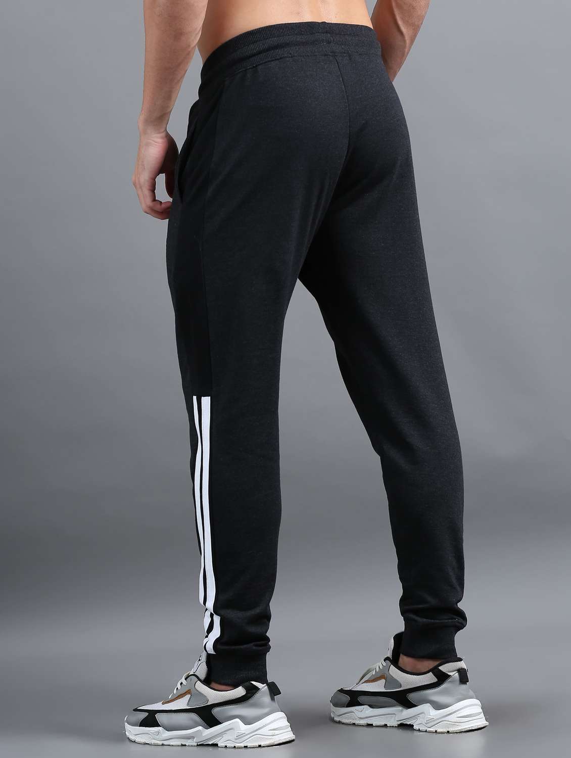 men placement print mid rise regular fit jogger - 22070967 -  Standard Image - 2