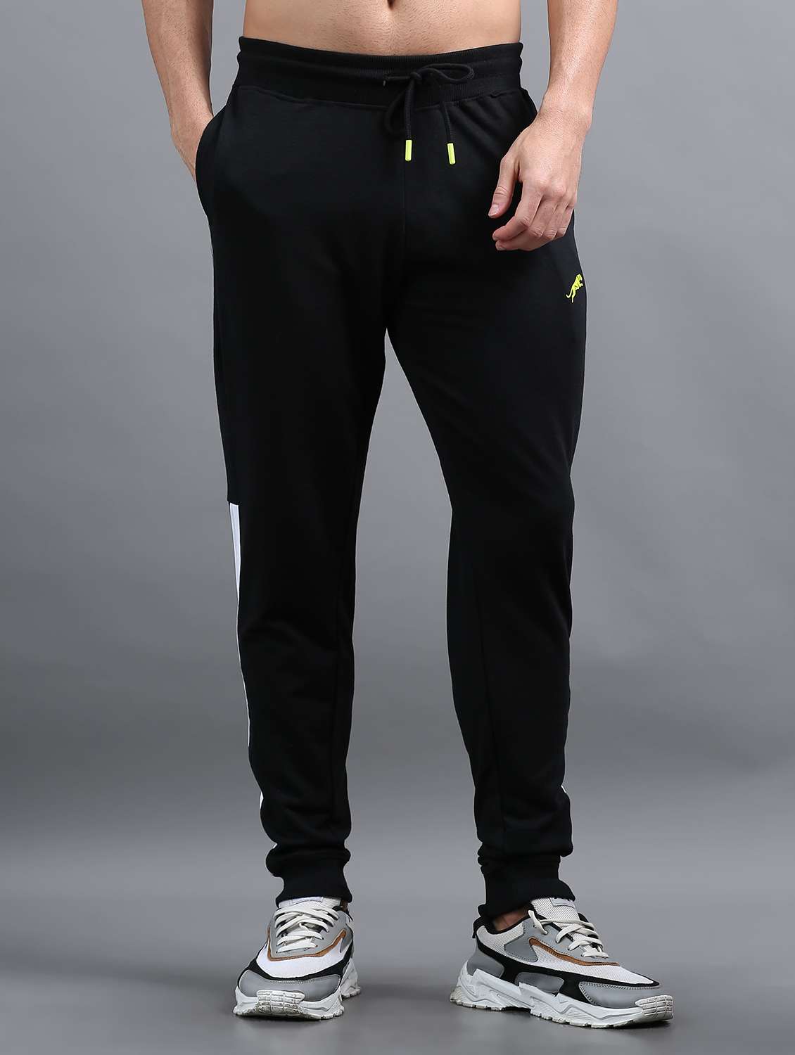 men placement print mid rise regular fit jogger