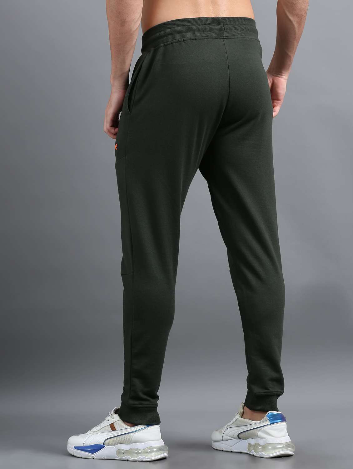 men solid mid rise regular fit jogger - 22070970 -  Standard Image - 2