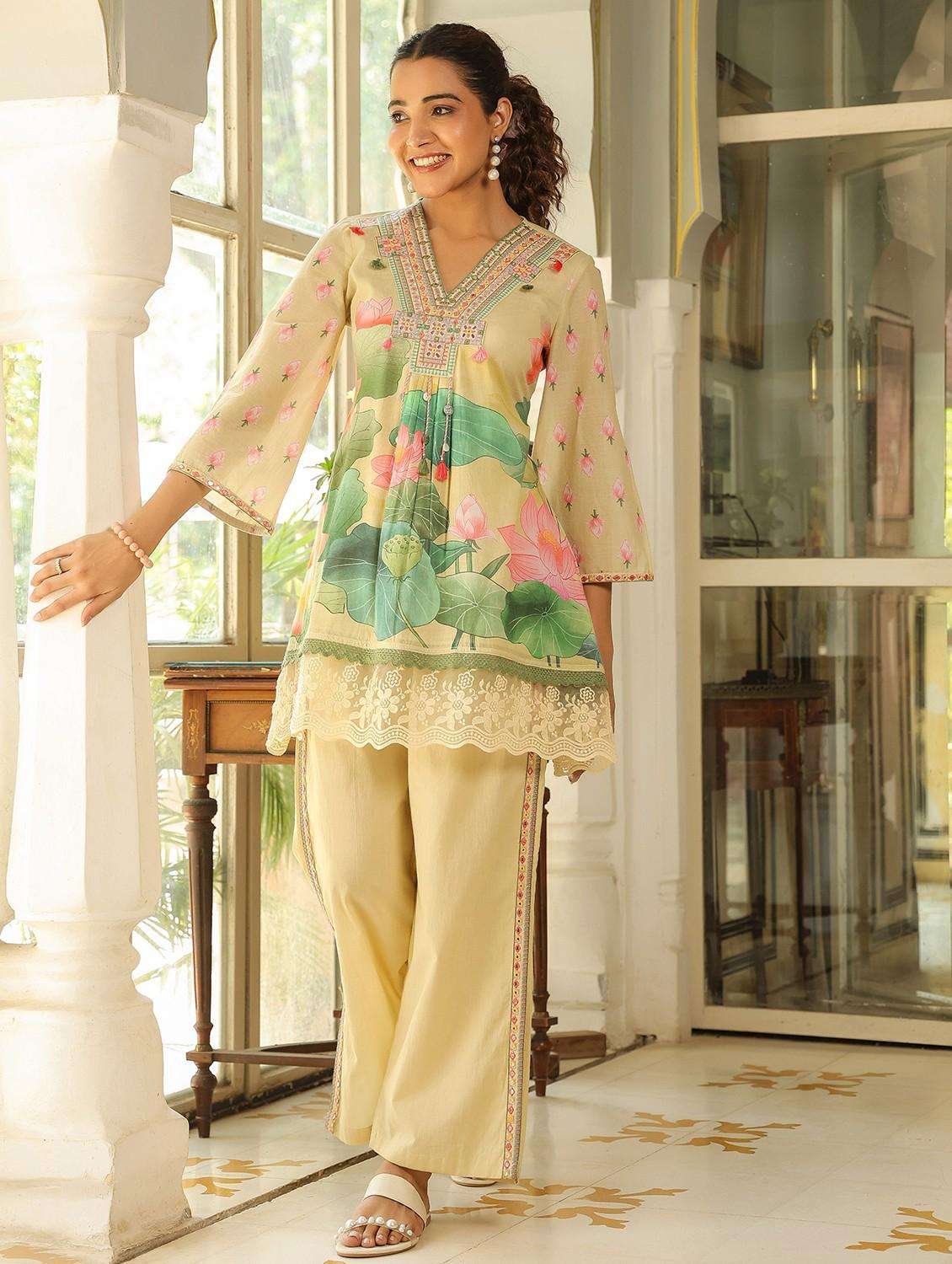 women printed three quarter sleeve ethnic co-ord set - 22071170 -  Standard Image - 2