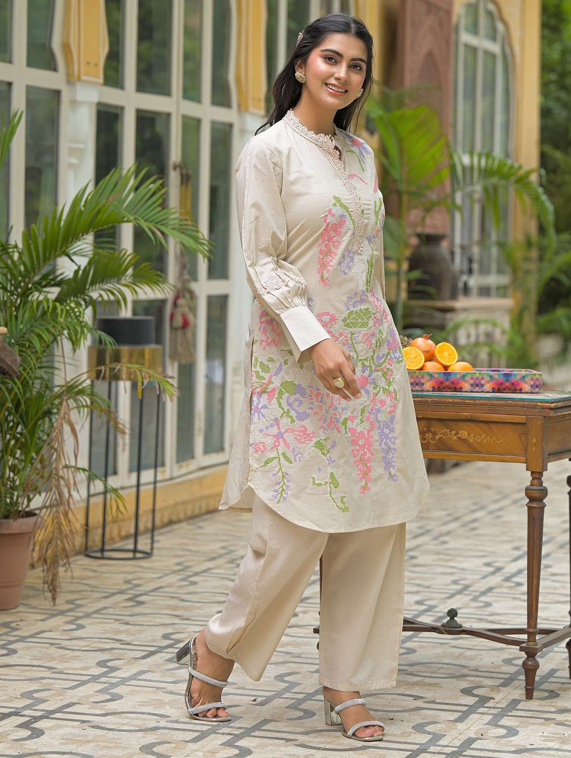 women embroidered long sleeve kurta pant set - 22071173 - Standard Image - 2