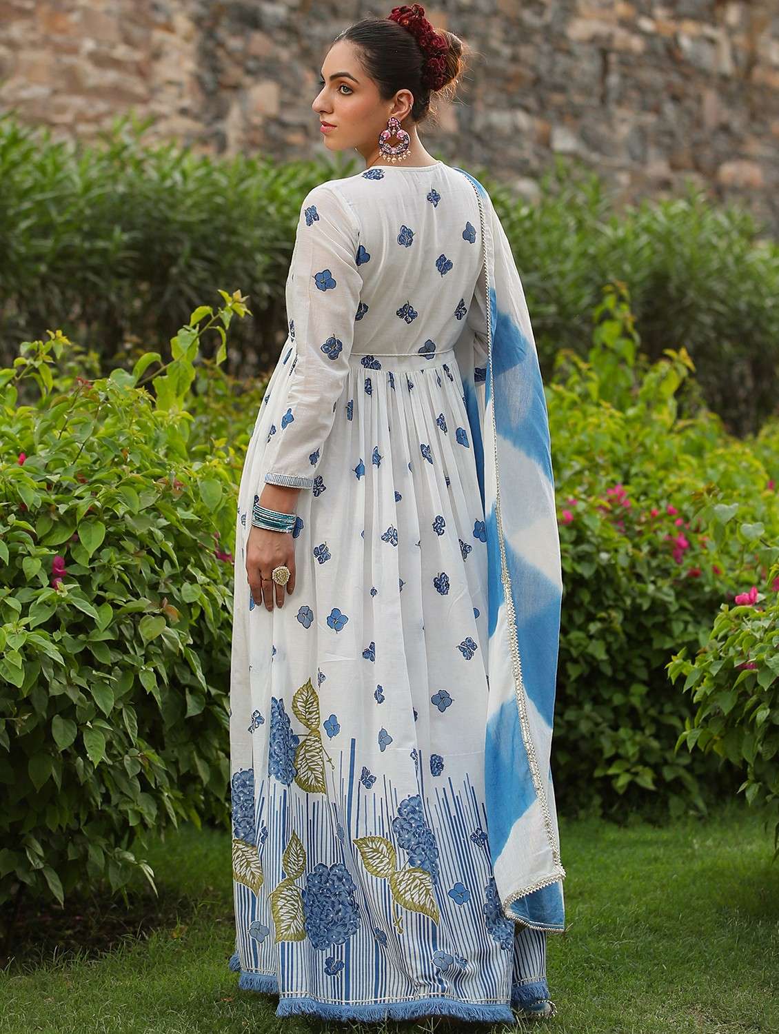 women floral printed long sleeve kurta with dupatta set - 22071176 - Standard Image - 2
